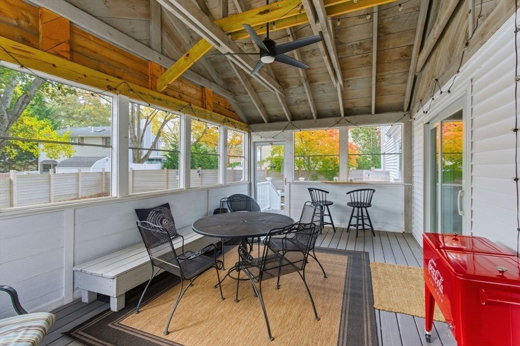 Interior, Sun Room, Wooden Ceilings, Wood Texture Flooring