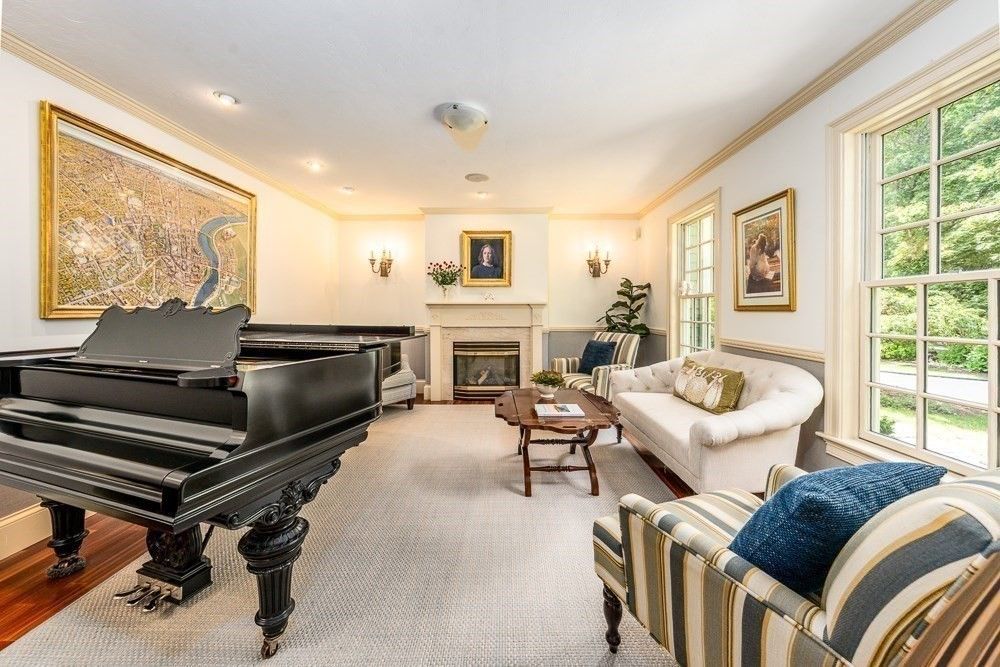 Fireplace, Interior, Living room, Piano, Recessed Lighting