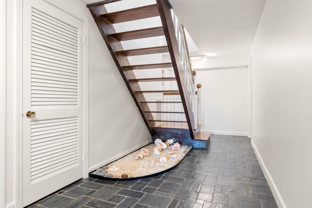 Interior, Wooden Beams
