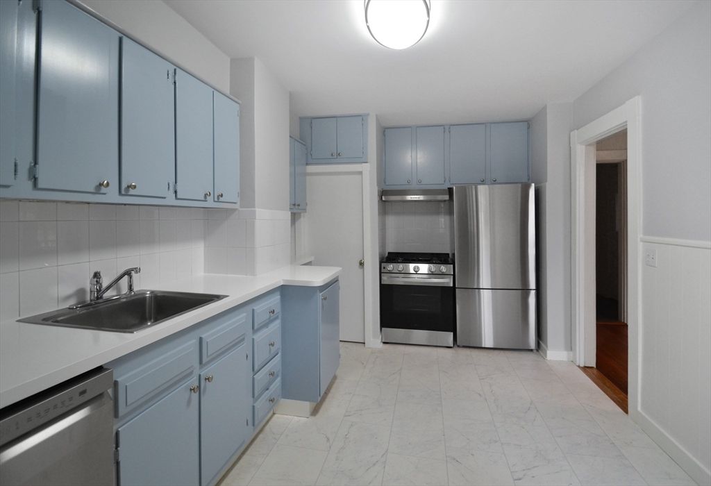 Interior, Kitchen, Marble, Stainless Steel Appliances