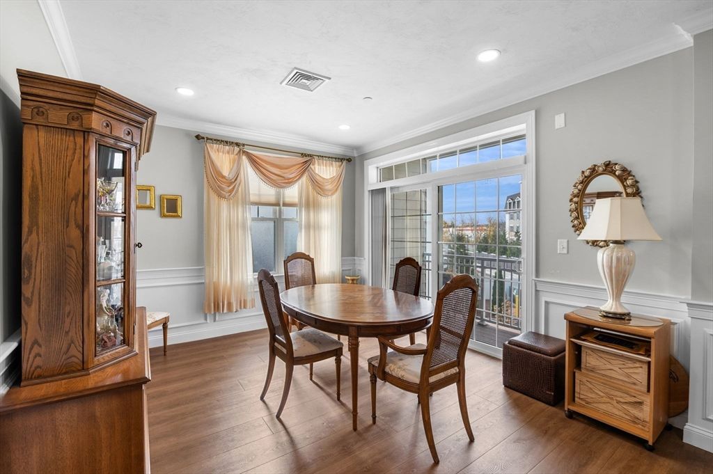 Dining room, Interior, Recessed Lighting, Wood Texture Flooring