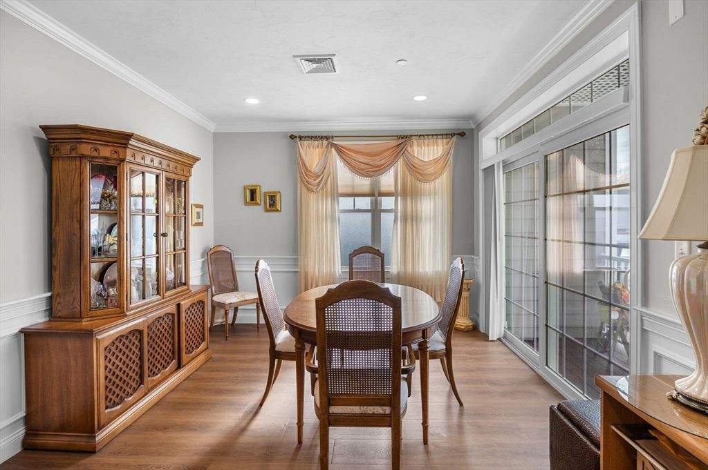 Dining room, Interior, Recessed Lighting, Wood Texture Flooring