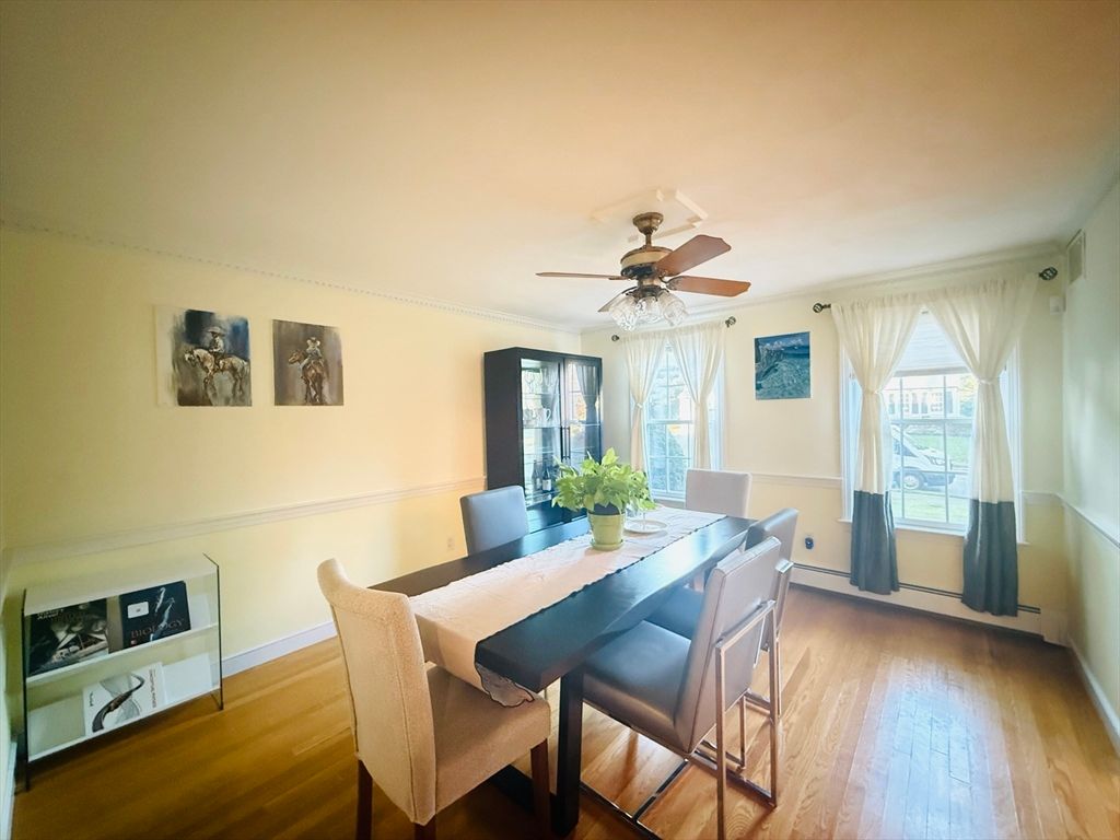 Dining room, Interior, Wood Texture Flooring