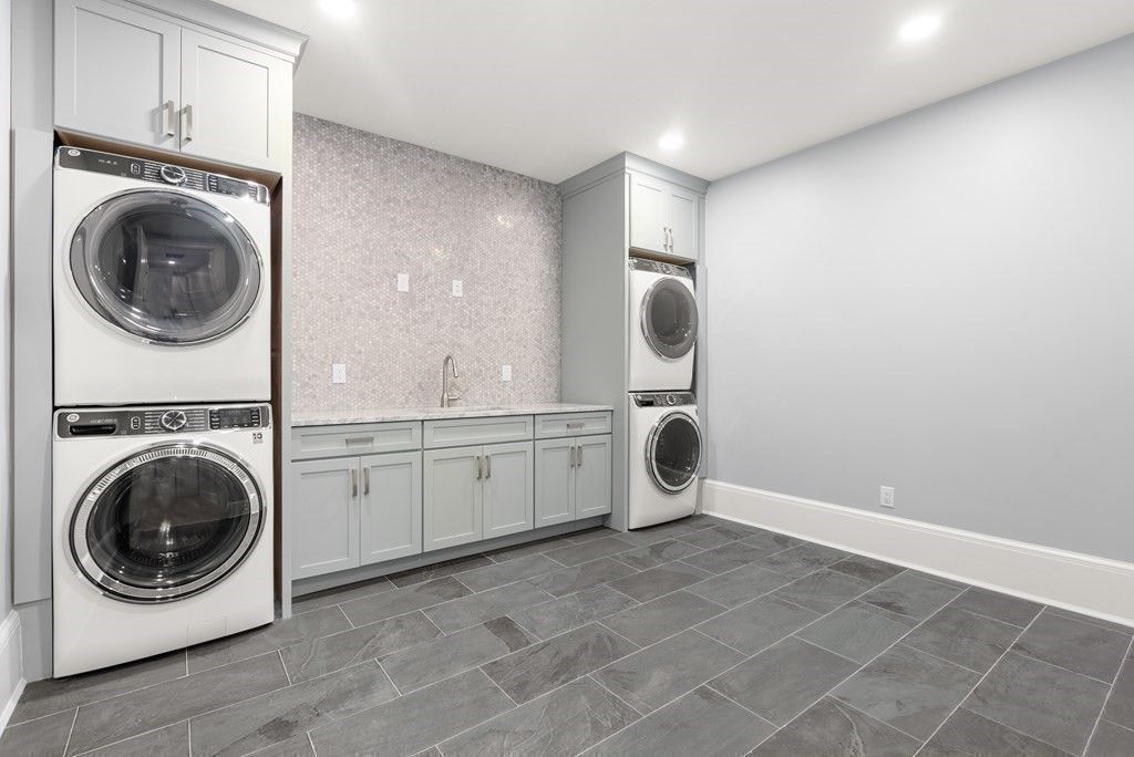 Interior, Recessed Lighting, Utility Closets, Washer