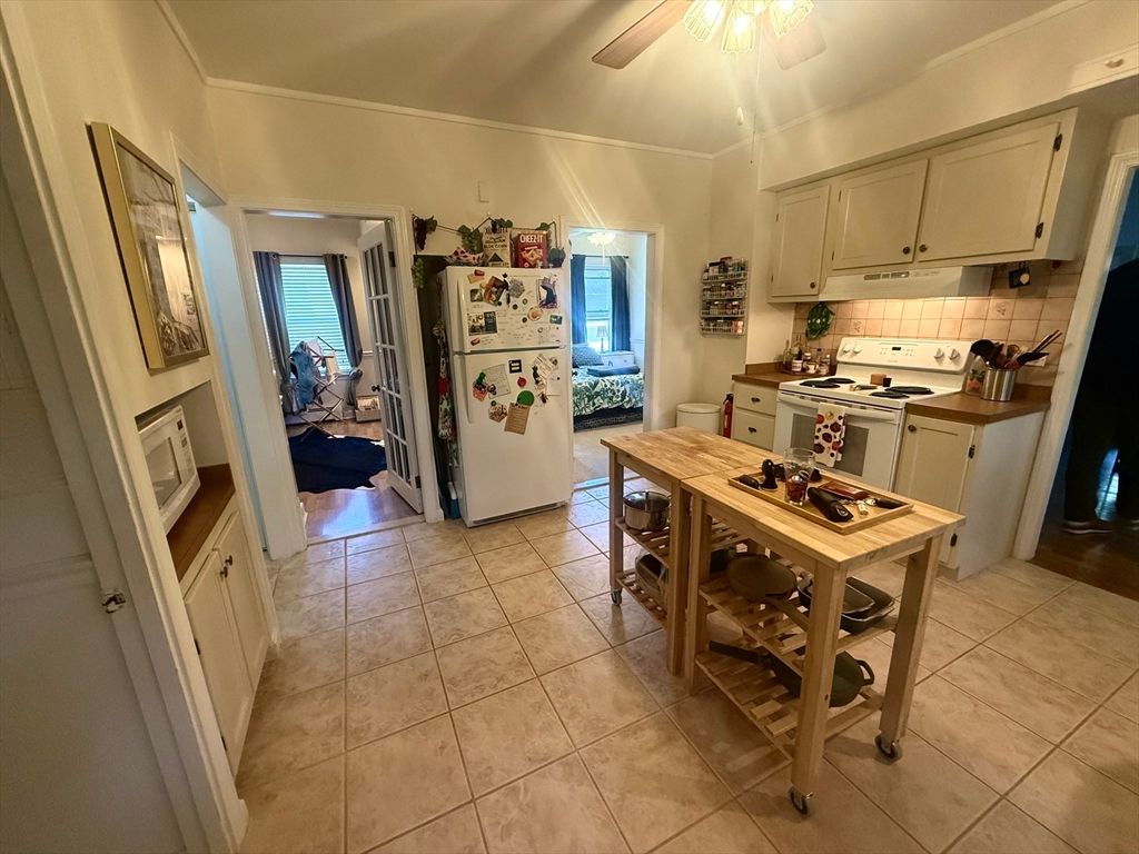Dining room, Interior, Kitchen