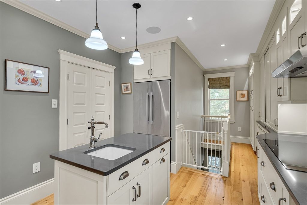Interior, Kitchen, Pendant Lights, Recessed Lighting, Wood Texture Flooring