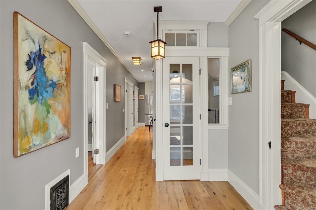 Interior, Pendant Lights, Recessed Lighting, Wood Texture Flooring