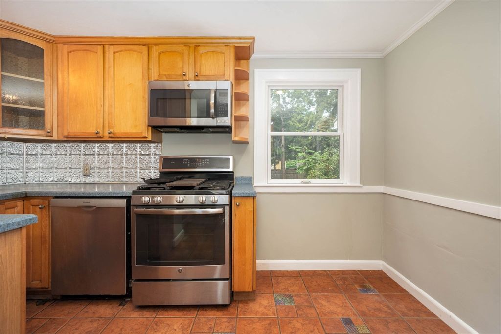 Interior, Kitchen, Stainless Steel Appliances