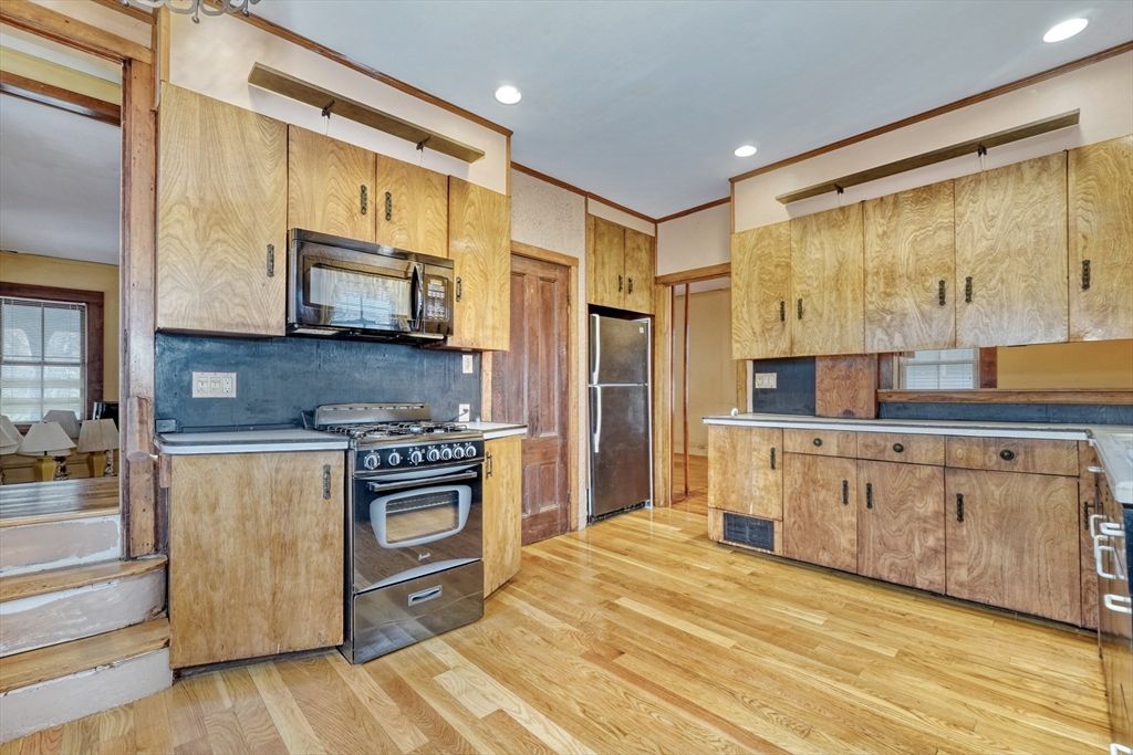 Interior, Kitchen, Recessed Lighting, Stainless Steel Appliances, Wood Texture Flooring