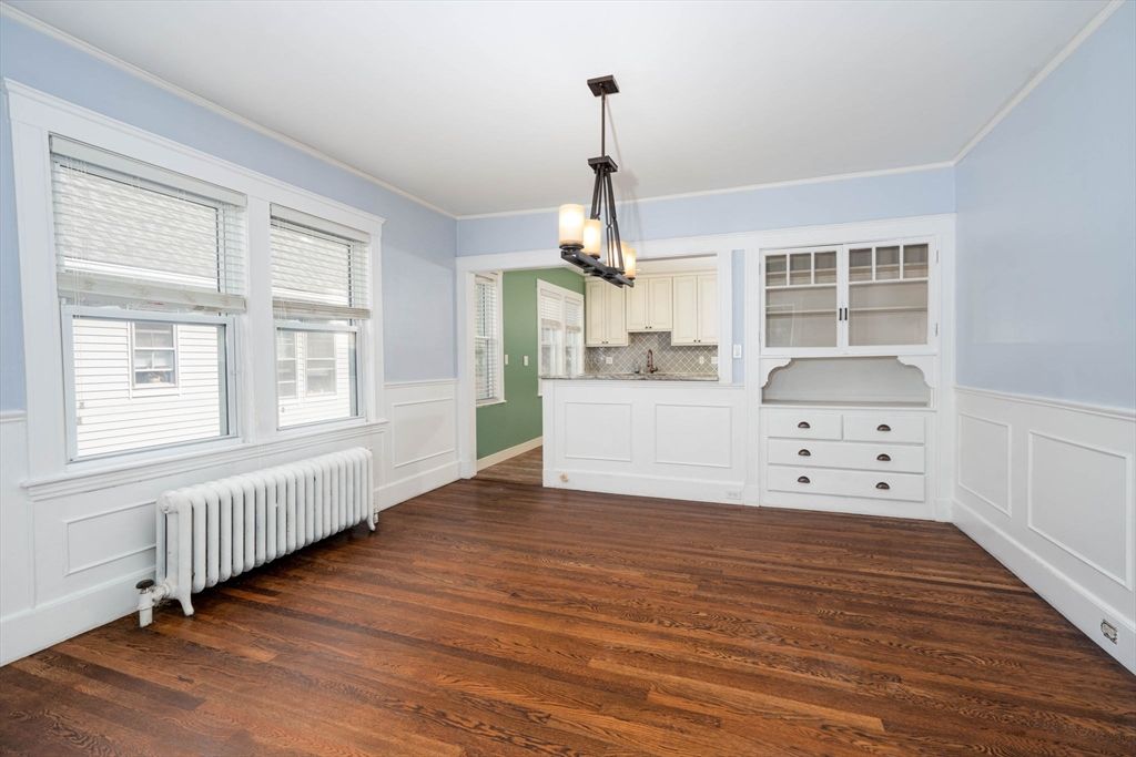 Chandelier, Empty room, Interior, Pendant Lights, Wood Texture Flooring