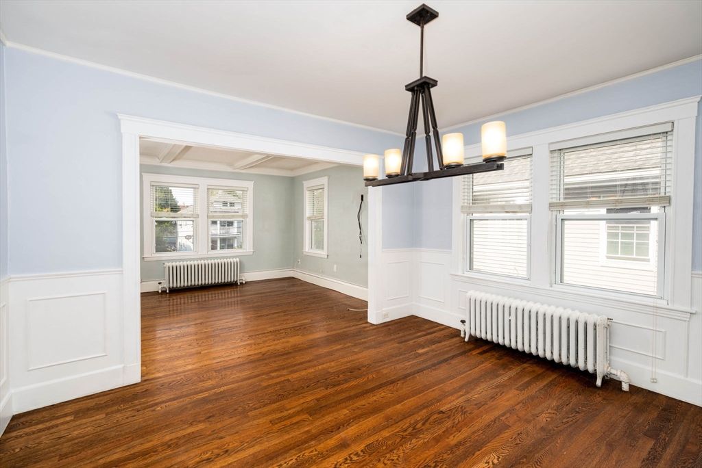 Chandelier, Empty room, Interior, Wood Texture Flooring