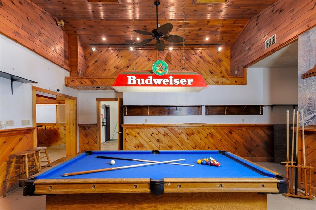 Billiard Table, Game Room, Interior, Recessed Lighting, Wooden Ceilings, Wooden Walls