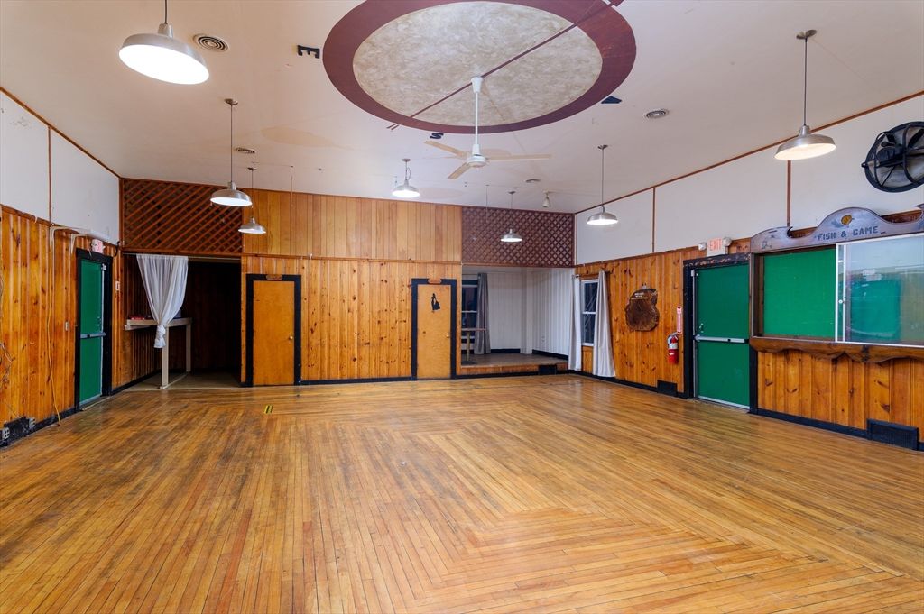 Interior, Kitchen, Pendant Lights, Wood Texture Flooring, Wooden Walls