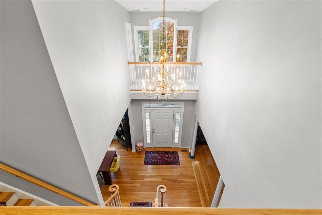 Chandelier, Interior
