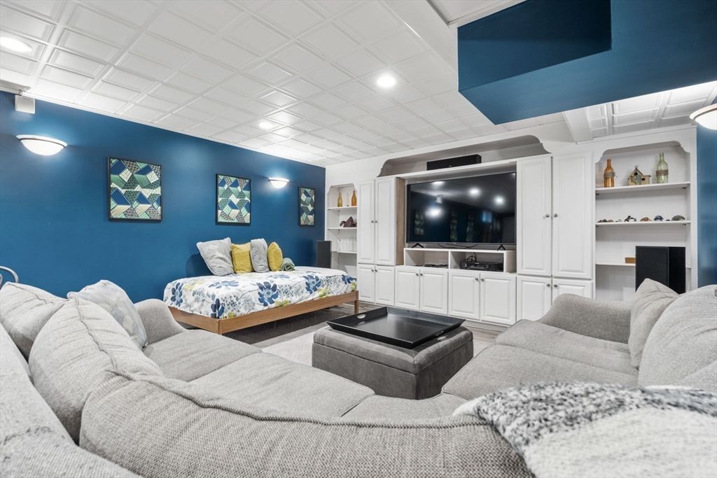 Interior, Living room, Recessed Lighting