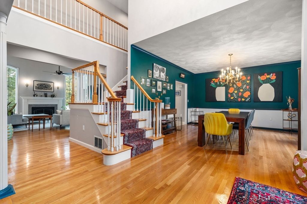 Chandelier, Dining room, Fireplace, Interior, Wood Texture Flooring