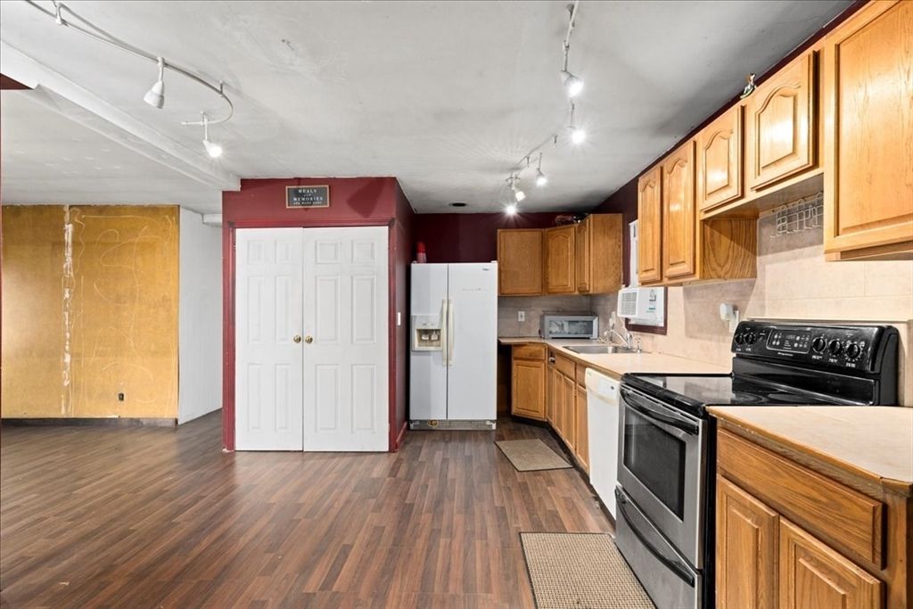 Interior, Kitchen, Wood Texture Flooring