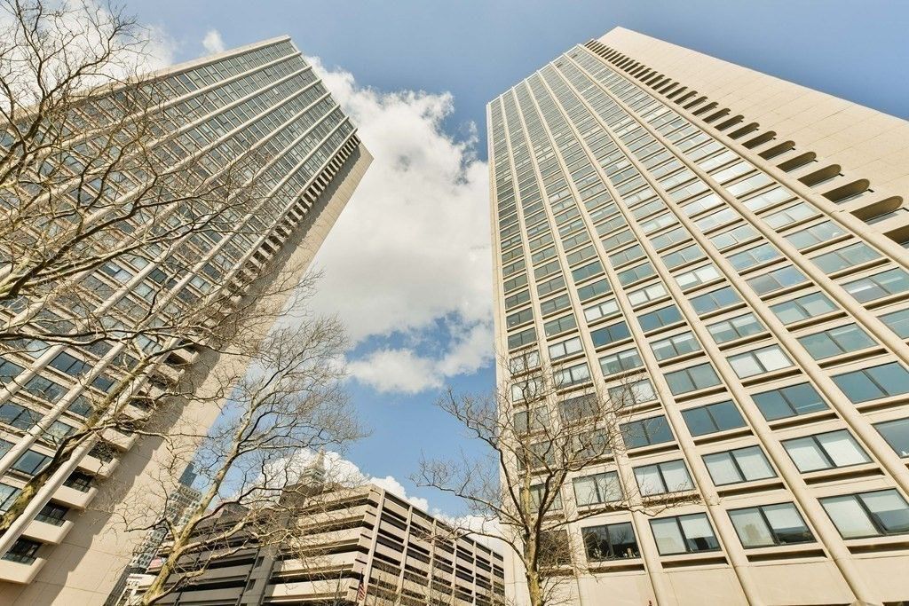 Exterior, Facade, Highrise