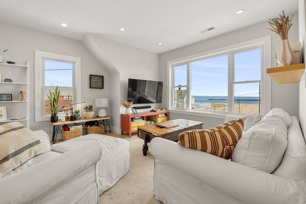 Interior, Living room, Recessed Lighting, Water