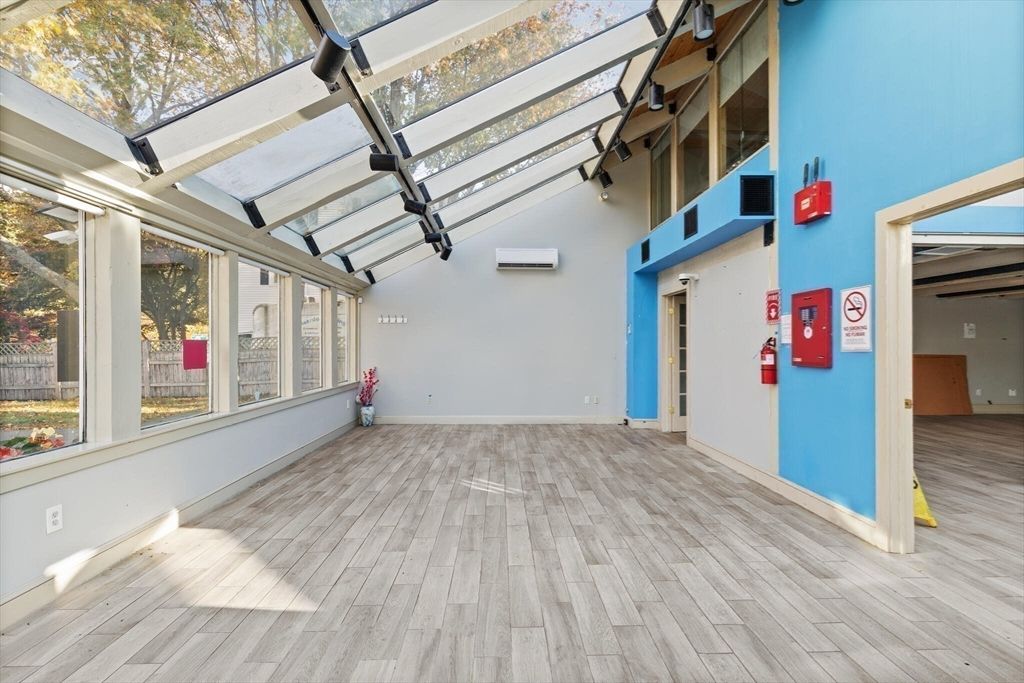 Glass Ceilings, Interior, Sun Room, Wood Texture Flooring