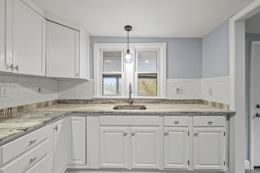 Interior, Kitchen, Pendant Lights