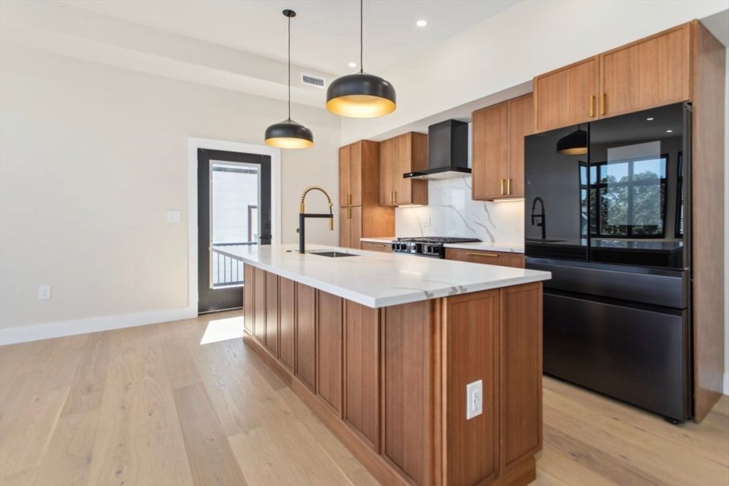 Interior, Kitchen, Pendant Lights, Recessed Lighting, Wood Texture Flooring