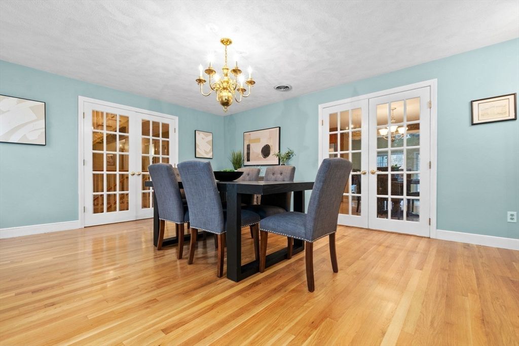 Chandelier, Dining room, Interior, Wood Texture Flooring