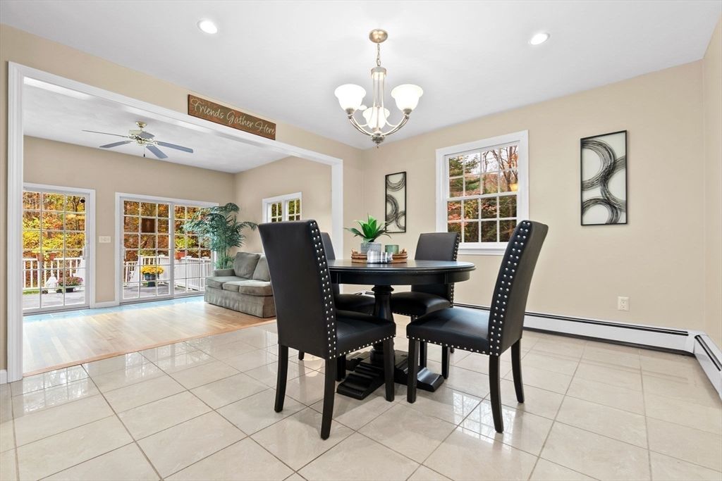 Chandelier, Dining room, Interior, Recessed Lighting, Wood Texture Flooring