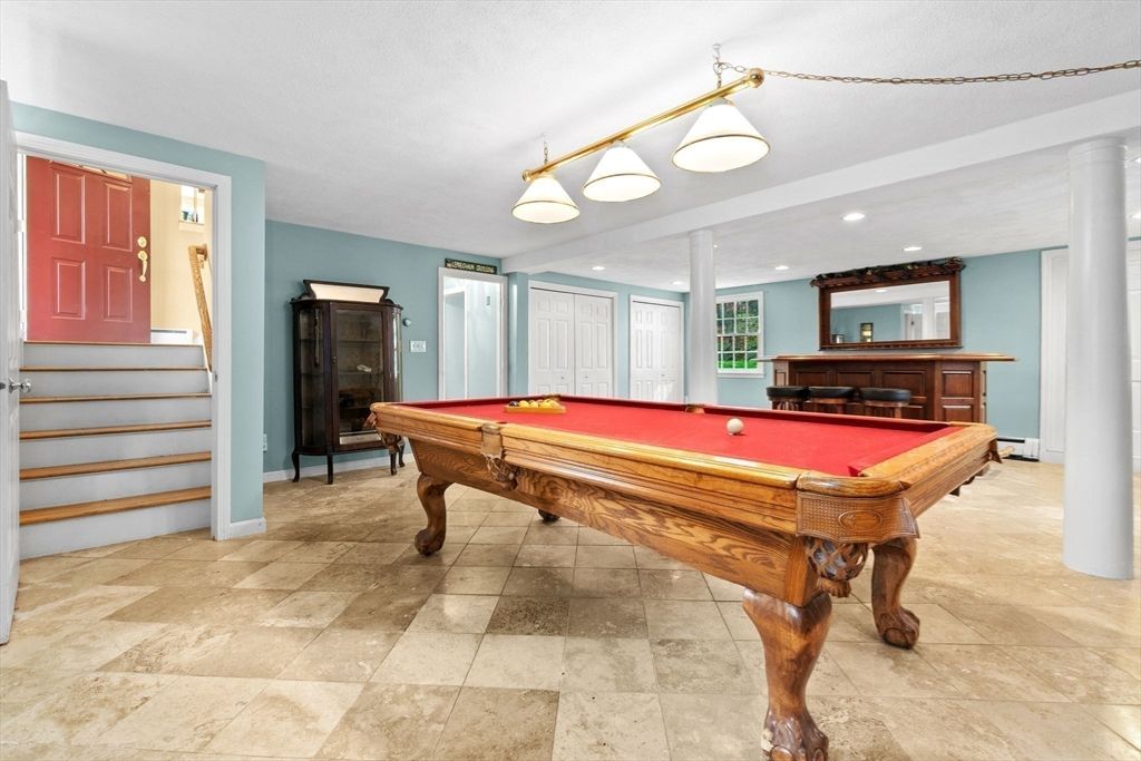 Billiard Table, Game Room, Interior, Recessed Lighting
