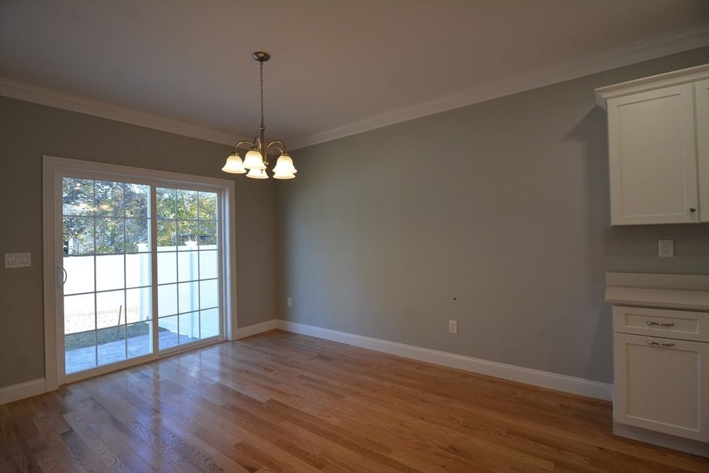Chandelier, Empty room, Interior, Wood Texture Flooring