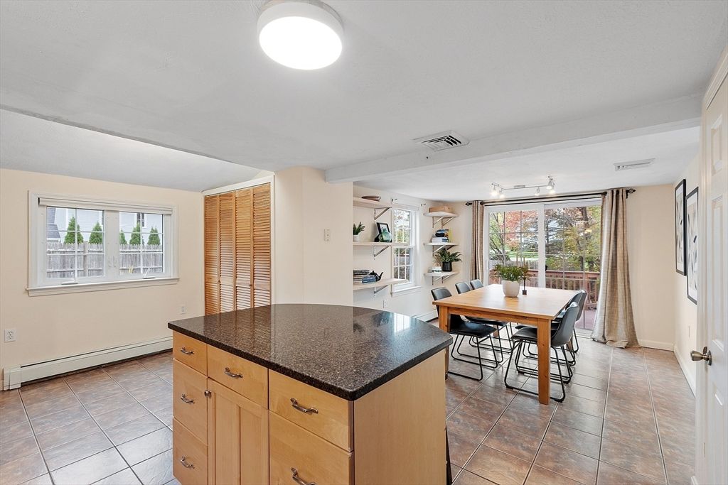 Dining room, Interior