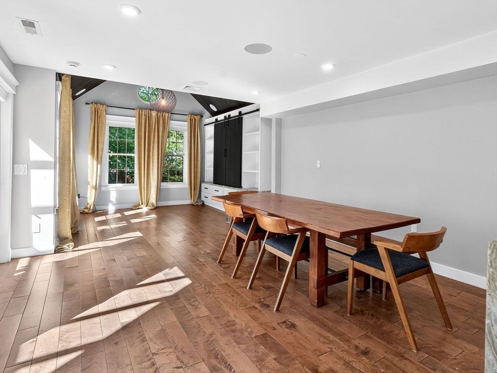 Dining room, Interior, Recessed Lighting, Wood Texture Flooring