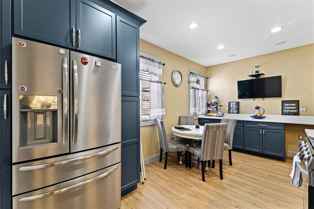 Dining room, Interior, Kitchen, Recessed Lighting, Stainless Steel Appliances, Wood Texture Flooring