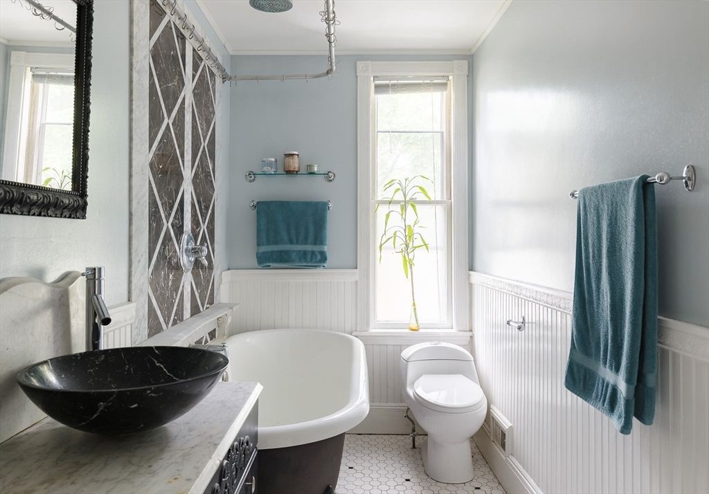 Bathroom, Free Standing Baths, Interior