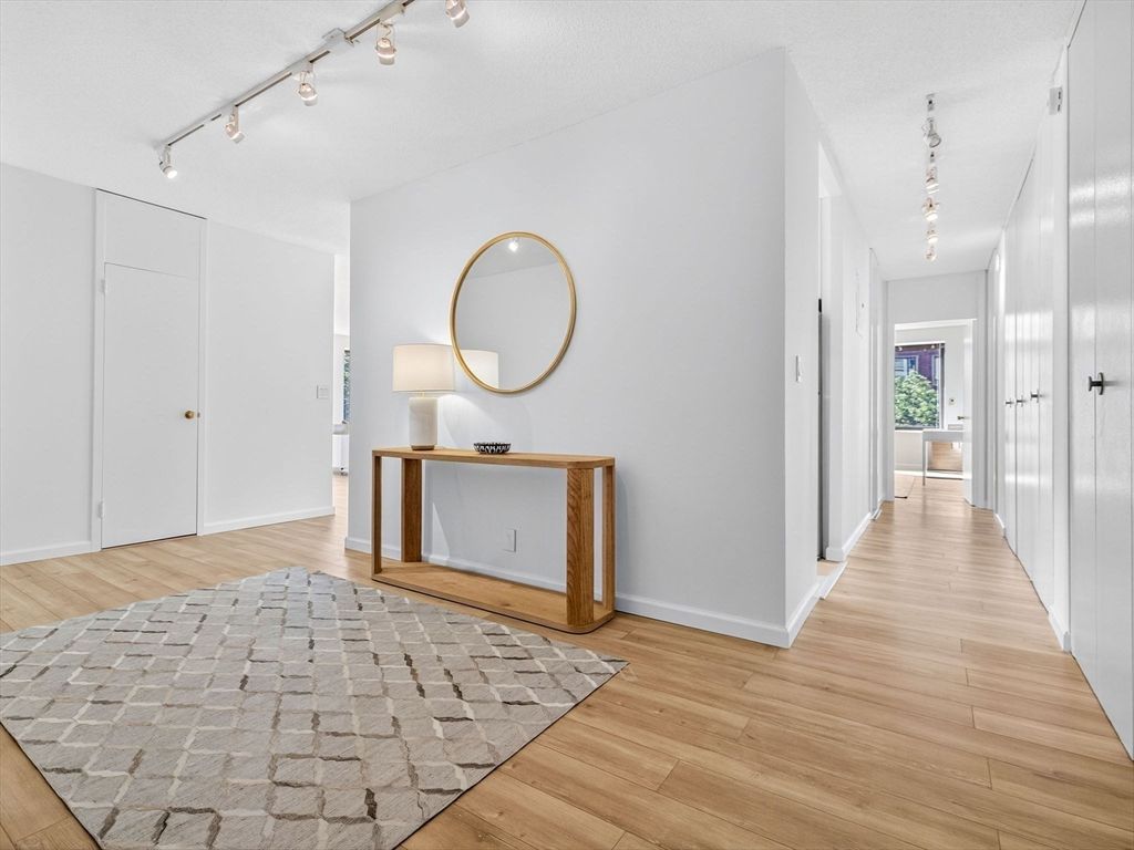 Interior, Pendant Lights, Wood Texture Flooring