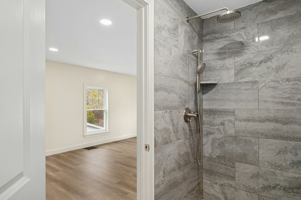 Bathroom, Interior, Marble Walls, Recessed Lighting, Wood Texture Flooring