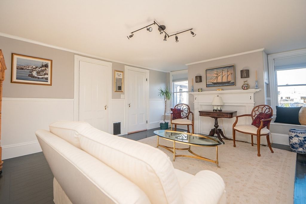 Interior, Living room