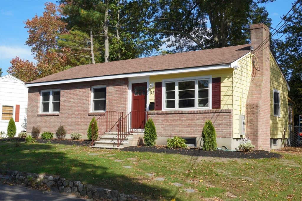 Exterior, Facade, Brick Facade, Cape Cod