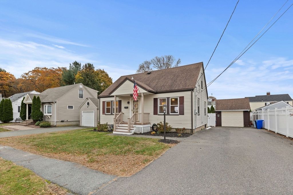 Backyard, Detached Garage, Exterior