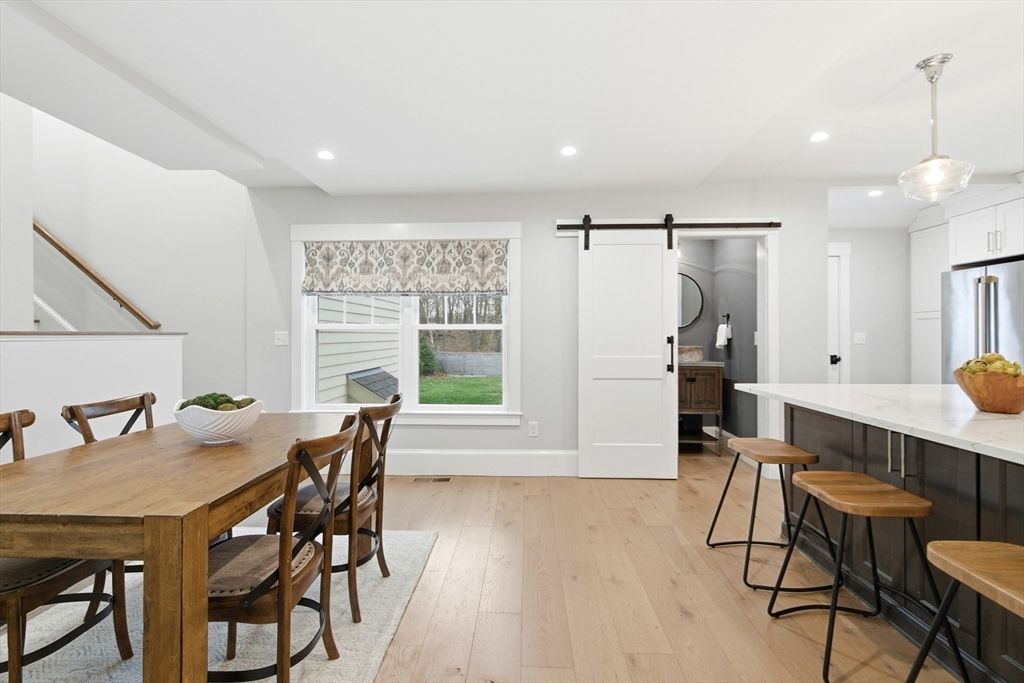 Dining room, Interior, Kitchen, Pendant Lights, Recessed Lighting, Wood Texture Flooring