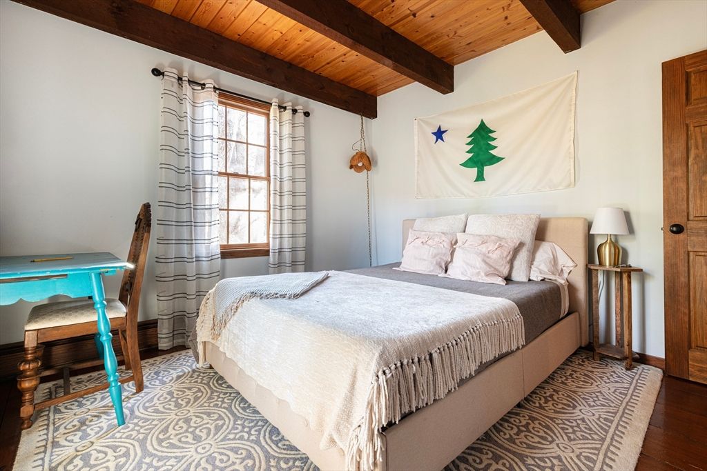 Bedroom, Interior, Wooden Beams, Wooden Ceilings, Wood Texture Flooring