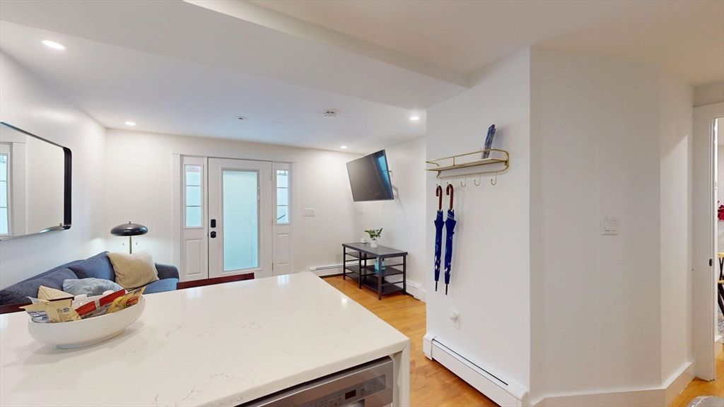 Interior, Recessed Lighting, Wood Texture Flooring