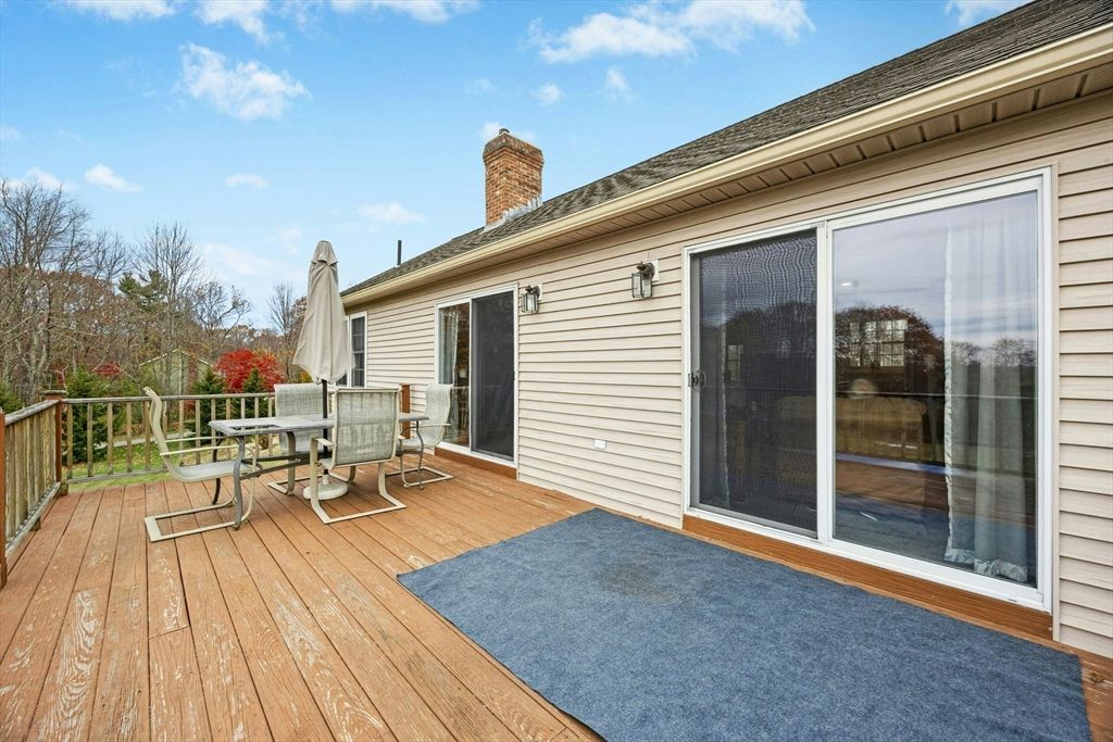 Exterior, Wood Texture Flooring