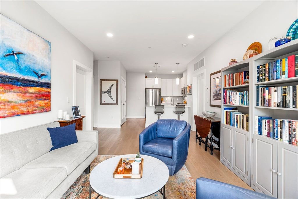 Interior, Kitchen, Living room, Pendant Lights, Recessed Lighting, Stainless Steel Appliances, Wood Texture Flooring