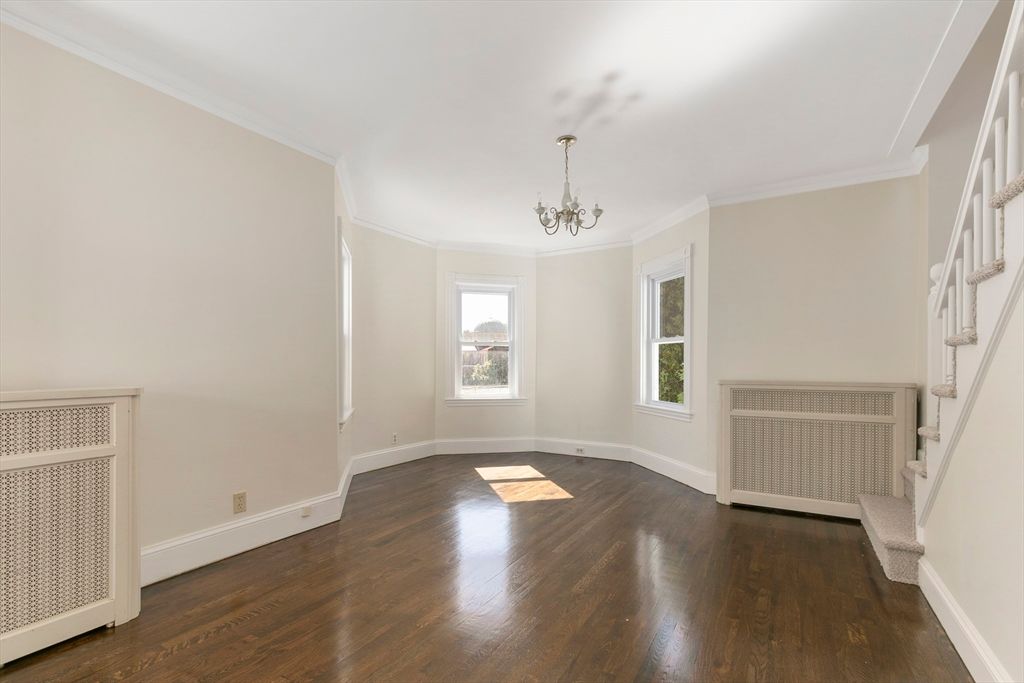 Chandelier, Empty room, Interior, Wood Texture Flooring