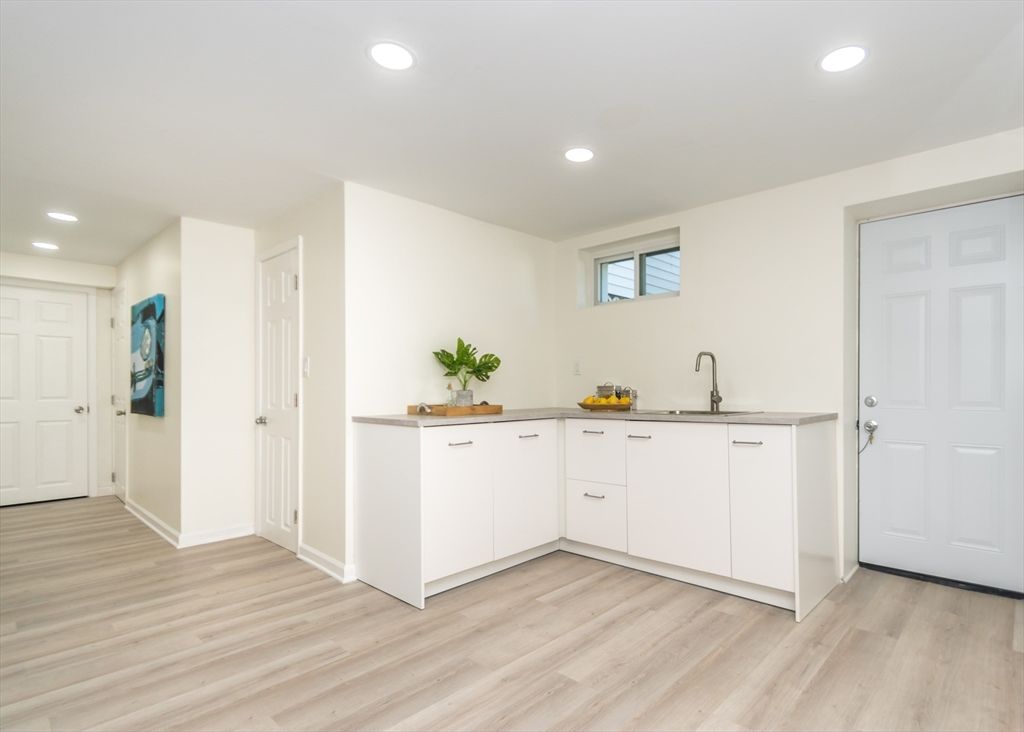 Interior, Kitchen, Recessed Lighting, Wood Texture Flooring
