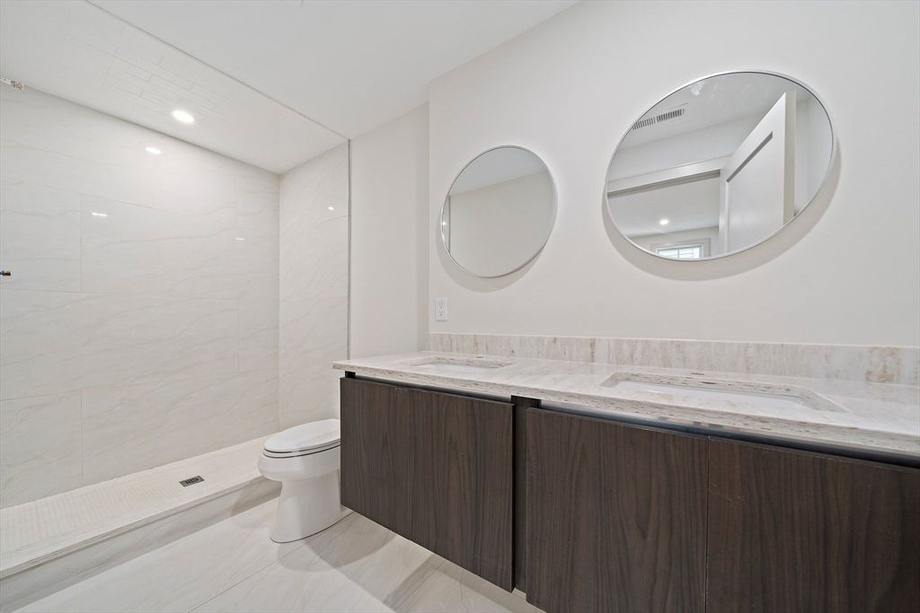 Bathroom, Interior, Marble Walls, Recessed Lighting