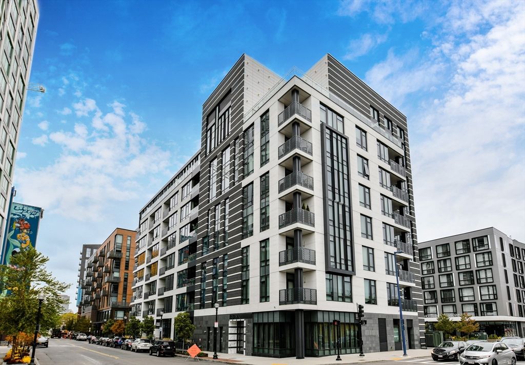 Exterior, Facade, Condo Building