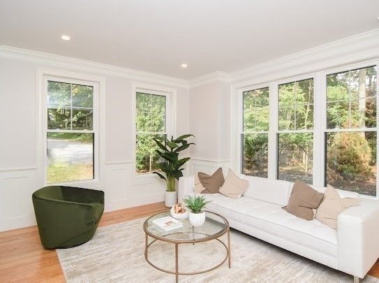 Interior, Living room, Recessed Lighting, Wood Texture Flooring