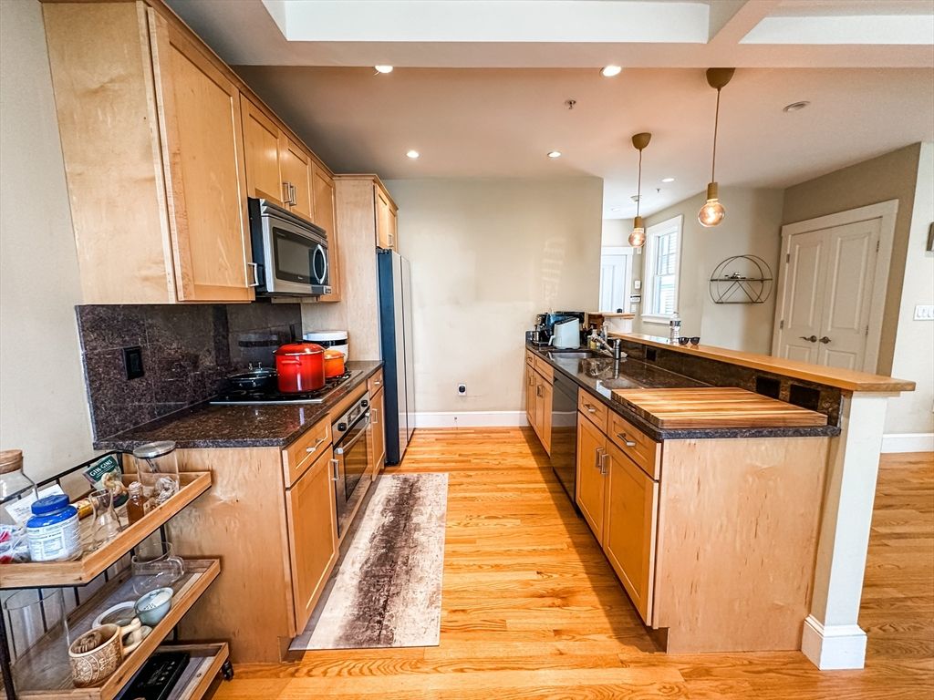 Interior, Kitchen, Pendant Lights, Recessed Lighting, Wood Texture Flooring